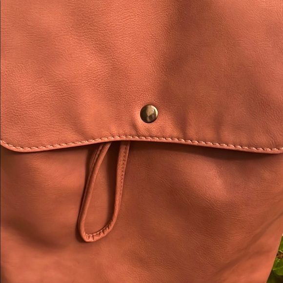 Universal Thread backpack with adjustable straps - Picture 2 of 12